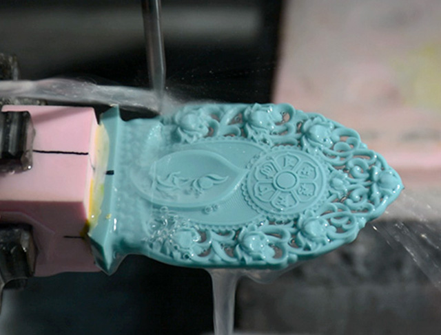 了解玉石雕刻机的优势